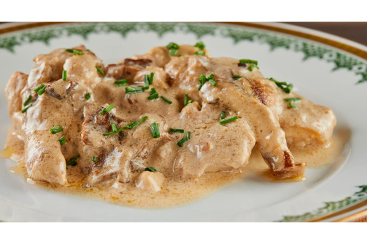 Medallones de solomillo en salsa de almendras